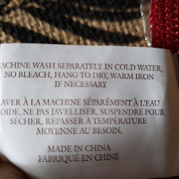 Mera Linens Christmas Red Placemats - Picture 5 of 5